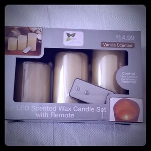 3 LED scented candles w remote